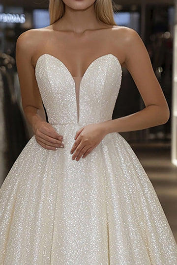 Ivoire scintillant Une ligne Sweetheart Robe longue de bal